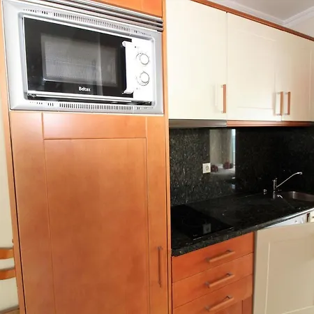 Waves View- Albufeira