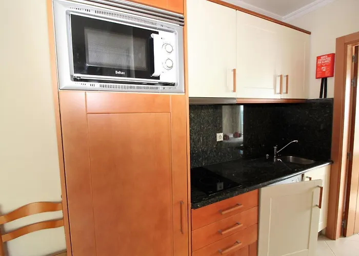 Waves View- Albufeira